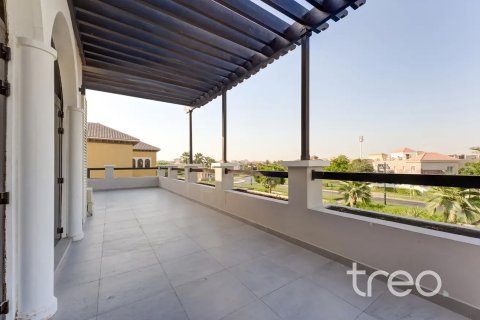 Villa en The Villa, Dubai, 5 dormitorios, 780.39 m², № 119285 - foto 15