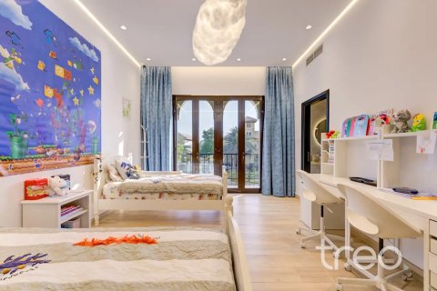 Villa en The Villa, Dubai, 5 dormitorios, 780.39 m², № 119285 - foto 13
