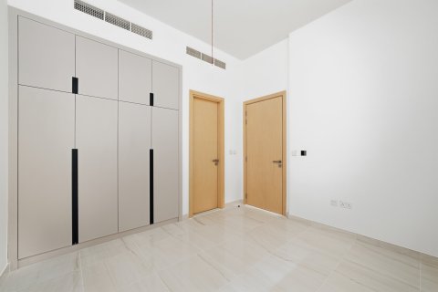 Townhouse in Dubai Sports City, Dubai 4 bedrooms, 262.97 sq.m. № 142279 - photo 11