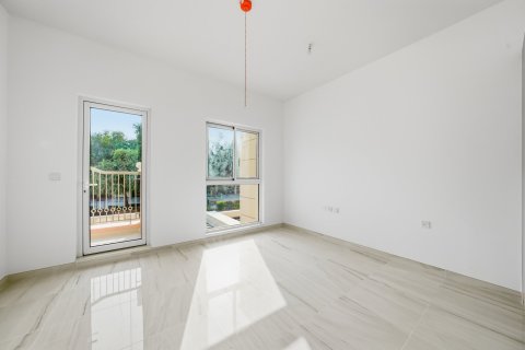 Townhouse in Dubai Sports City, Dubai 4 bedrooms, 262.97 sq.m. № 142279 - photo 13