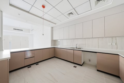 Townhouse in Dubai Sports City, Dubai 4 bedrooms, 262.97 sq.m. № 142279 - photo 8