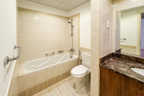 Villa in The Springs, Dubai 3 bedrooms, 219.42 sq.m. № 142283 - photo 11