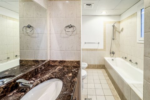 Villa in The Springs, Dubai 3 bedrooms, 219.42 sq.m. № 142283 - photo 15