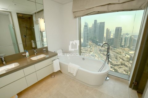 Apartment in Vida Residence Downtown, Downtown Dubai (Downtown Burj Dubai), Dubai 4 bedrooms, 261 sq.m. № 8855 - photo 15