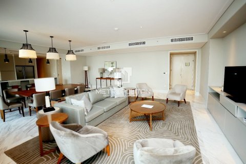 Apartment in Vida Residence Downtown, Downtown Dubai (Downtown Burj Dubai), Dubai 4 bedrooms, 261 sq.m. № 8855 - photo 1