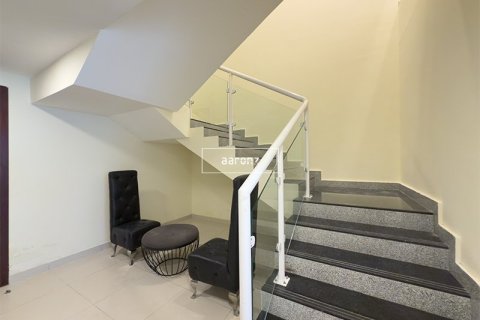 Apartment in Dubai Marina, Dubai 3 bedrooms, 230.5 sq.m. № 50230 - photo 5