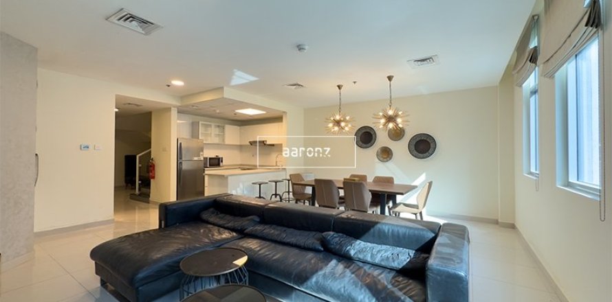 Apartment in Dubai Marina, Dubai 3 bedrooms, 230.5 sq.m. № 50230