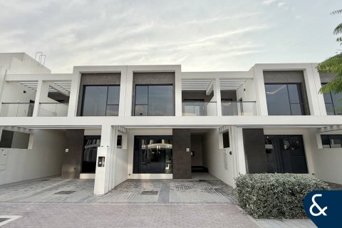 Maison de ville à DAMAC Hills (Akoya by DAMAC), Dubai, 4 chambres, 186 m², № 88370 - photo 2