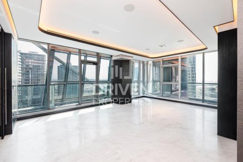 Apartment in Business Bay, Dubai 4 bedrooms, 273 sq.m. № 86814 - photo 25