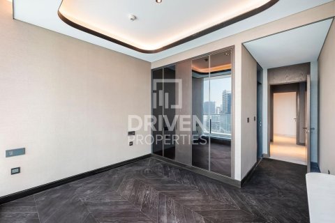 Apartment in Business Bay, Dubai 4 bedrooms, 273 sq.m. № 86814 - photo 19