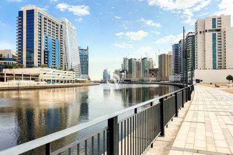 Apartment in Business Bay, Dubai 1 bedroom, 76 sq.m. № 111074 - photo 4