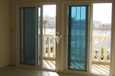 Townhouse in District 12, Jumeirah Village Circle, Dubai 3 bedrooms, 317 sq.m. № 111064 - photo 4