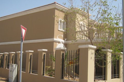 Townhouse in District 12, Jumeirah Village Circle, Dubai 3 bedrooms, 317 sq.m. № 111064 - photo 12