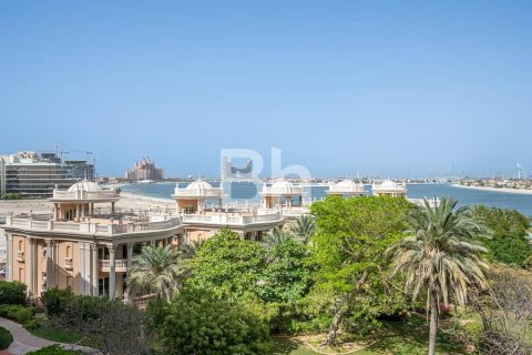 Apartment in Palm Jumeirah, Dubai 3 bedrooms, 236 sq.m. № 56922 - photo 3