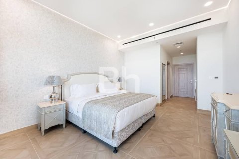 Apartment in Palm Jumeirah, Dubai 3 bedrooms, 236 sq.m. № 56922 - photo 13