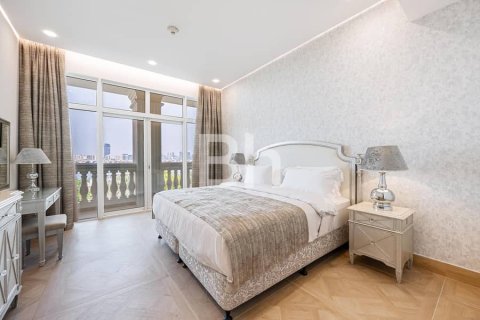 Apartment in Palm Jumeirah, Dubai 3 bedrooms, 236 sq.m. № 56922 - photo 14