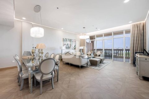 Apartment in Palm Jumeirah, Dubai 3 bedrooms, 236 sq.m. № 56922 - photo 1