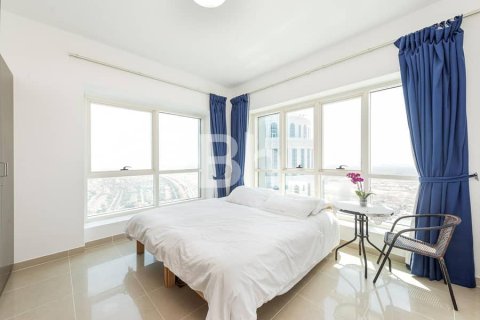 Apartment in Jumeirah Lake Towers, Dubai 3 bedrooms, 181 sq.m. № 56921 - photo 9