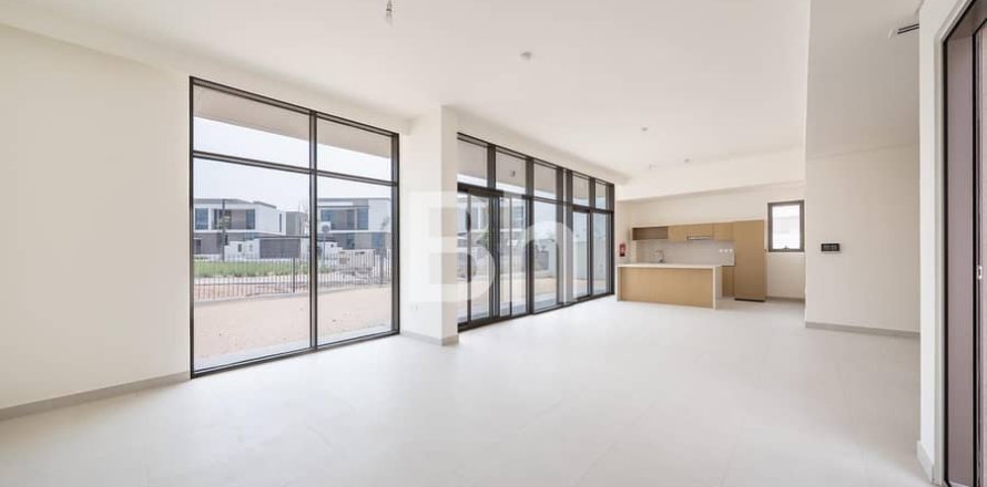 Villa en Al Furjan, Dubai, 5 dormitorios, 474 m², № 56917