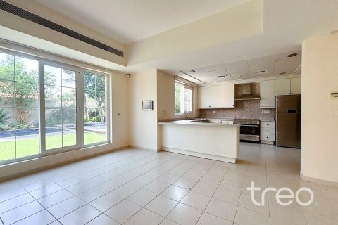 Villa à Arabian Ranches, Dubai, 4 chambres, 321.26 m², № 120216 - photo 10