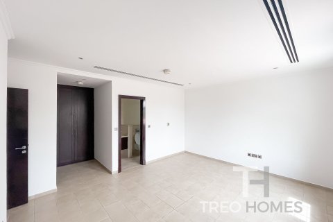 Villa à Legacy, Jumeirah Park, Dubai, 4 chambres, 402.73 m², № 120217 - photo 15