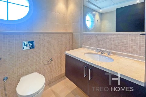 Villa à Legacy, Jumeirah Park, Dubai, 4 chambres, 402.73 m², № 120217 - photo 14