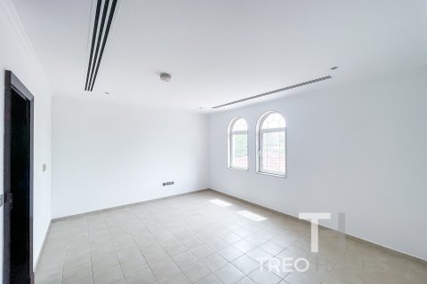 Villa à Legacy, Jumeirah Park, Dubai, 4 chambres, 402.73 m², № 120217 - photo 13