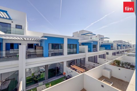 Снять в аренду таунхаус в Дубае: 4 спальни, 144м², № 90490 - фото 22