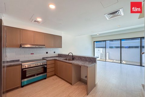 Снять в аренду таунхаус в Дубае: 4 спальни, 144м², № 90490 - фото 9