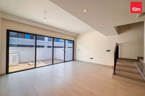 Снять в аренду таунхаус в Дубае: 4 спальни, 144м², № 90490 - фото 10