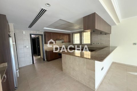 Villa in Jumeirah Park, Dubai 4 bedrooms, 530 sq.m. № 141407 - photo 5
