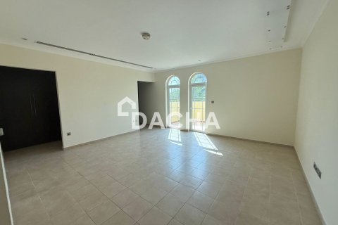 Villa in Jumeirah Park, Dubai 4 bedrooms, 530 sq.m. № 141407 - photo 11