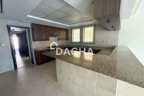 Villa in Jumeirah Park, Dubai 4 bedrooms, 530 sq.m. № 141407 - photo 6