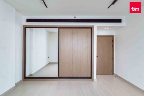 Apartment in Dubai 2 bedrooms, 123.9 sq.m. № 6345 - photo 13