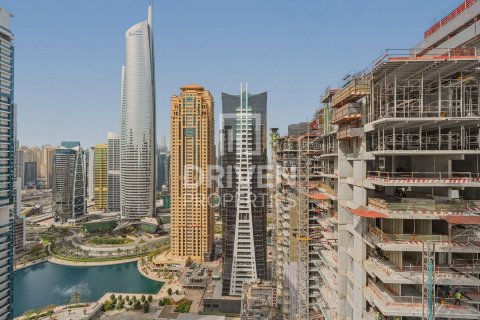 Apartment in Jumeirah Lake Towers, Dubai 2 bedrooms, 121.52 sq.m. № 134335 - photo 11