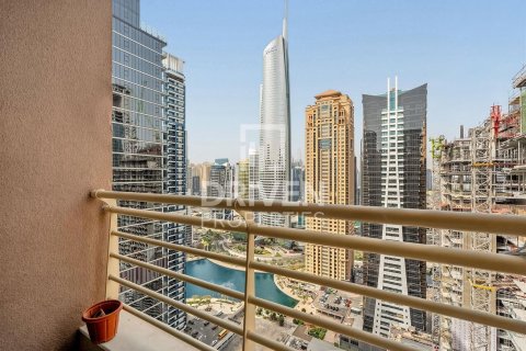 Apartment in Jumeirah Lake Towers, Dubai 2 bedrooms, 121.52 sq.m. № 134335 - photo 10
