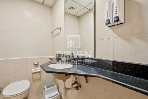 Apartment in Jumeirah Lake Towers, Dubai 2 bedrooms, 121.52 sq.m. № 134335 - photo 9