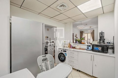 Apartment in Jumeirah Lake Towers, Dubai 2 bedrooms, 121.52 sq.m. № 134335 - photo 3