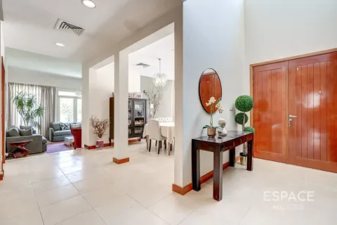 Villa à Saheel, Arabian Ranches, Dubai, 3 chambres, 299 m², № 122608 - photo 2
