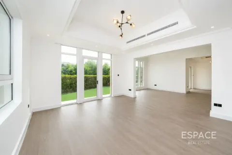 Villa à Jumeirah Islands, Dubai, 4 chambres, 491 m², № 122612 - photo 2