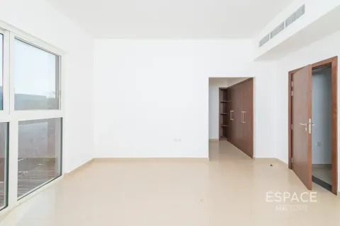 Villa in Mudon, Dubai 4 bedrooms, 251 sq.m. № 122613 - photo 7
