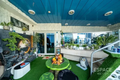 Penthouse in Jumeirah Lake Towers, Dubai 5 bedrooms, 573 sq.m. № 122614 - photo 18