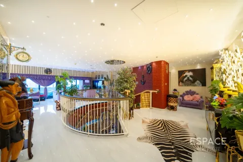 Penthouse in Jumeirah Lake Towers, Dubai 5 bedrooms, 573 sq.m. № 122614 - photo 3