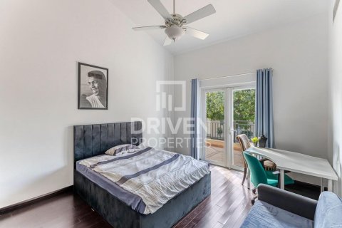 Villa à Dubai Investment Park, Dubai, 5 chambres, 357 m², № 87620 - photo 12