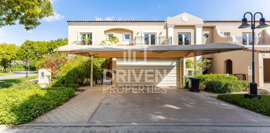 Villa à Dubai Investment Park, Dubai, 5 chambres, 357 m², № 87620