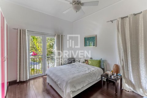 Villa à Dubai Investment Park, Dubai, 5 chambres, 357 m², № 87620 - photo 10