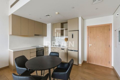 Снять в аренду квартиру в La Mer, Джумейра, Дубай: 1 спальня, 77.48м², № 129165 - фото 4