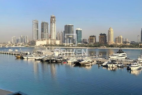 Apartamento en EMAAR Beachfront, Dubai Harbour, Dubai, 1 dormitorio, 114.64 m², № 129170 - foto 2