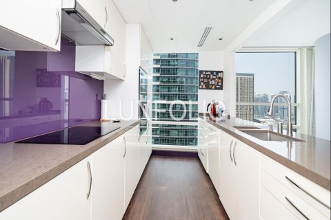 Apartment in Al Sahab, Dubai Marina, Dubai 3 bedrooms, 205 sq.m. № 45875 - photo 1