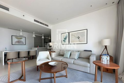 Apartment in Vida Residence Downtown, Downtown Dubai (Downtown Burj Dubai), Dubai 2 bedrooms, 128.76 sq.m. № 127944 - photo 2